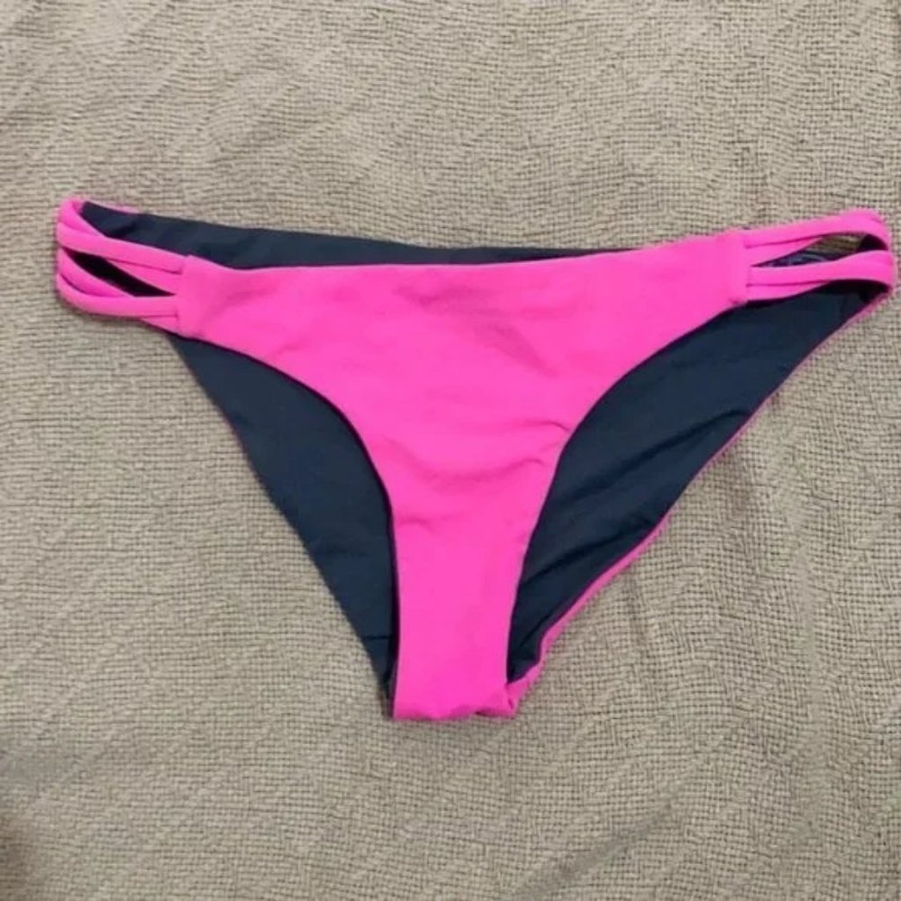 Rip Curl Reversible Bottom - Picture 3 of 6